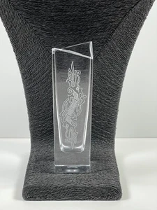 Keltische Drachen Design Glas Knospen Vase 18 cm abgewinkelte Form oben mattierte Front - Bild 1 von 14