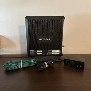 NETGEAR Nighthawk C7000v2 AC1900 Kabel WLAN Modem Router - Zdjęcie 1 z 4