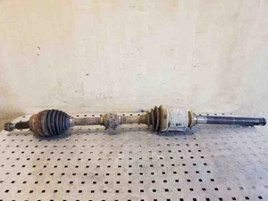 Árbol de transmisión delantero derecho MITSUBISHI OUTLANDER II CWW 2.0 gasolina 108kw 26177388 - Imagen 1 de 4