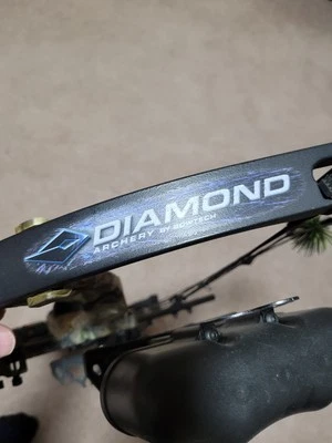 Diamond Archery Infinite Edge Compound Bow Camo - LH - Image 1 of 4