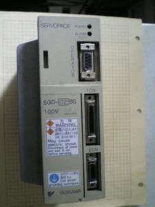 YASKAWA SERVO AMPLIFIER SGD-02BSY38 115V 200W - Foto 1 di 2