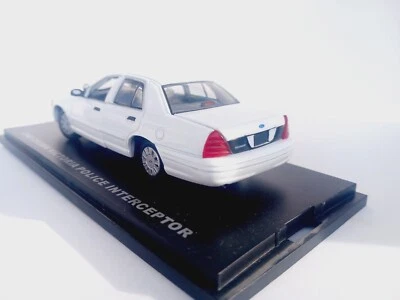 1/43 FIRST RESPONSE Ford Crown Victoria police Interceptor blank undecorated 2 - Image 1 of 4