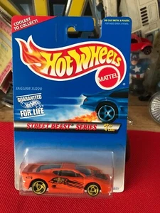 Hot Wheels 1996 Street Beast Series 2 of 4 Jaguar XJ220 #558 B94 - Picture 1 of 8