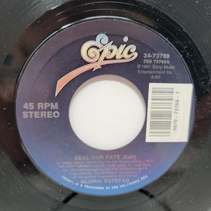 Gloria Estefan Seal Our Fate 7" 45rpm M- Vinyl 80's Record free sleeve - Picture 1 of 2