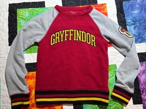 Harry Potter Universal Studios Gryffindor Long Sleeve Sweatshirt YOUTH Kids XS - Picture 1 of 6