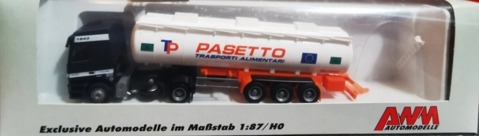 AWM 70814 Camion cisterna autoarticolato 5 assi MB "TP PASETTO" - scala H0 - Immagine 1 di 4