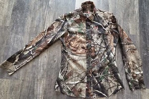 Under Armour Realtree Camo Long Sleeve Womens Button-up Size Medium Pink Accent - Picture 1 of 7