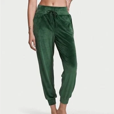 Pantalones deportivos Victoria's Secret de terciopelo verde con ajuste cónico. ZS L/G Foto 1 de 4