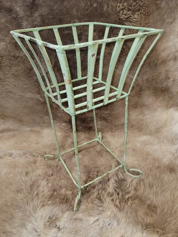 Rustic PLANTER Basket Antique Victorian Style Garden Plant Stand Cover