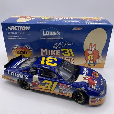 Mike Skinner #31 Lowes Looney Tunes 2001 Monte Carlo acción diecast 1:24 Foto 1 de 4