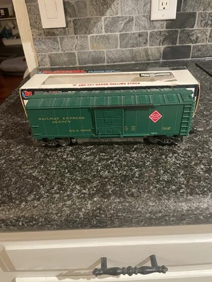 Lionel O Gauge 6-16649 REA Steam RailSounds Boxcar Railway Express Agency - Image 1 of 4