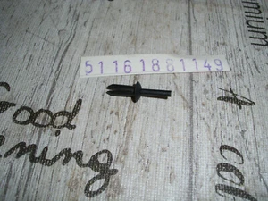 BMW Mot . und PKW  Original Spreizniet  51161881149/51160154946 siehe Artikelbe. - Bild 1 von 1