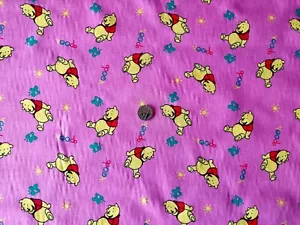 Pink Winnie the Pooh Tejido / material de poli / algodón - 1 metro completo - gratis uk p&p - Imagen 1 de 2