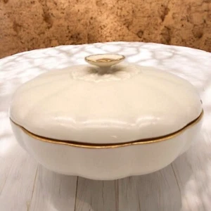 Vintage Lenox Daisy Scalloped Covered Dish - Floral with Gold Trim - Picture 1 of 12