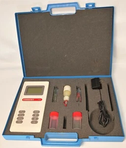 LabCor Consort P902 Portable pH Meter - Picture 1 of 5