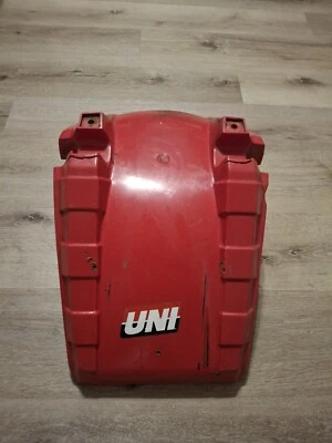 Guardabarros delantero Honda Big Red 250es 1985 OEM. Sin guardabarros. Usado. Tiene grietas.  Foto 1 de 4