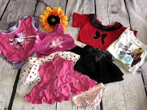 9-teiliges Set Build A Bear passt 15-18 Zoll, Kleider Röcke Shirts Pyjamas Urlaub gebraucht, in einwandfreiem Zustand - Bild 1 von 10