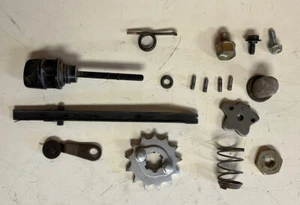 Paquete de 50 piezas Polaris Predator 2007 usado - varilla de medición, pernos, piñón y más - Imagen 1 de 7