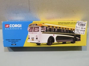 Vintage Corgi Classics #54008 GM 4502 San Fran Market St Railway Bus, scatola originale - Foto 1 di 9