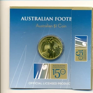 Moneda de $1 2008 sin circular en carpeta "150 años de fútbol australiano" - Imagen 1 de 3