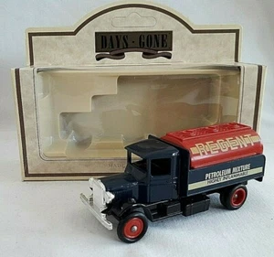 LLEDO DAYS GONE 1934 MACK TANKER TRUCK REGENT PETROLEUM DIECAST BOXED 42002 - Picture 1 of 2