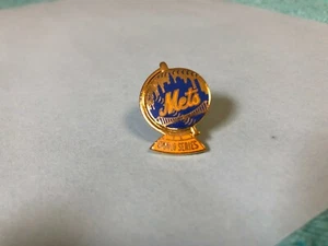1973 NEW YORK METS WORLD SERIES PRESS PIN ORIGINAL - Bild 1 von 2