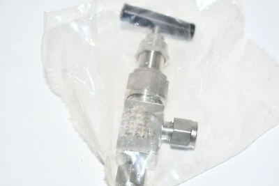 NEW Swagelok SS-3NBS4 SS Severe Service Union Bonnet Needle Valve, 0.35 Cv, 1/4  - Image 1 of 3
