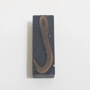Blocco stampa vintage gancio per timbri metallo legno - gancio per pesci. - Foto 1 di 7