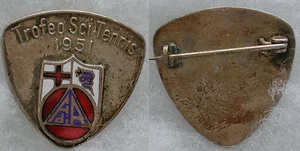 VECCHIO DISTINTIVO SMALTATO MILANO BISCIONE - "TROFEO DI SCI E TENNIS 1951" - - Picture 1 of 1
