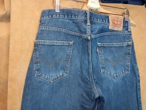 Mens Levis 550 Jeans 36 waist 32 inseam 42 inch overall length (outseam) red tg  - Picture 1 of 12