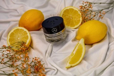 Original Mercedes-Benz Flakon Freeside - Mayormente estándar con paquete de aire 222-899-06-00 Foto 1 de 3