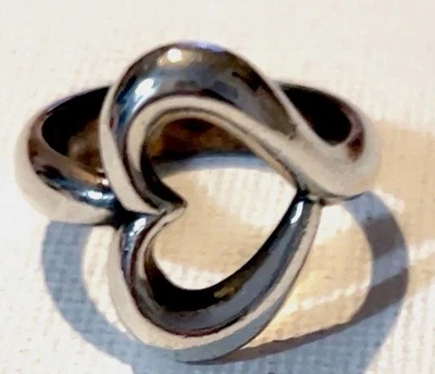 Retired James Avery Abounding Heart Ring .925 Sterling Silver Size 6.5 Vintage - Image 1 of 4