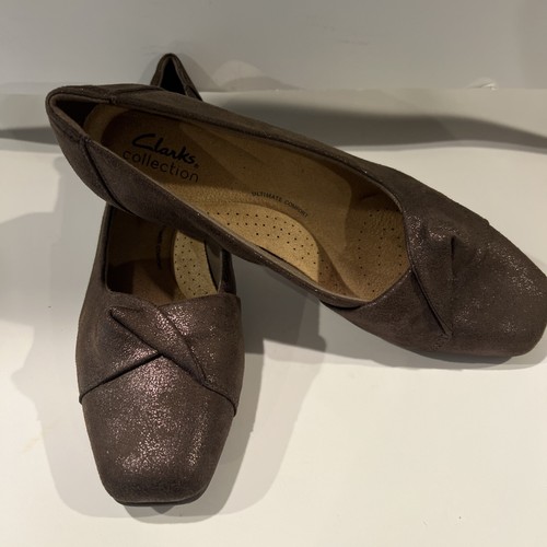 CLARKS Clark’s scamosciato piatto taglia 8 5 in un bellissimo colore marrone