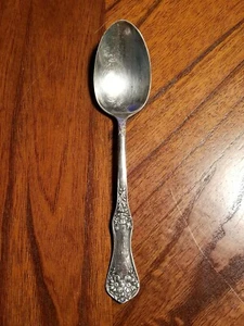 Fiore 1906 di Wm Rogers & Son cucchiaio placcato argento, 7 7/8" - Foto 1 di 3