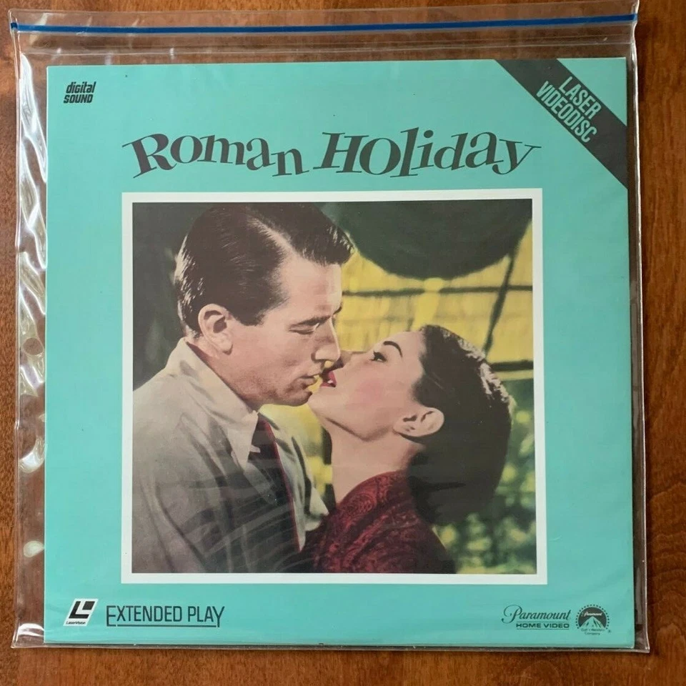 ROMAN HOLIDAY Laserdisc Gregory Peck, Audrey Hepburn - Image 1 of 1