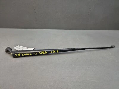 Bras essuie glace avant droit - Toyota Yaris I de 1999 à 2005 - 85211-0D020 - Photo 1/3