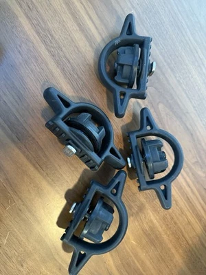 Corbatas de cama Tacoma OEM Foto 1 de 2