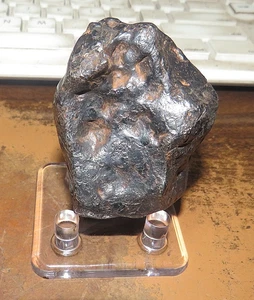 270 gm . CANYON DIABLO IRON METEORITE  MUSEUM GD ARIZONA .61 LBS  JAL - Picture 1 of 10