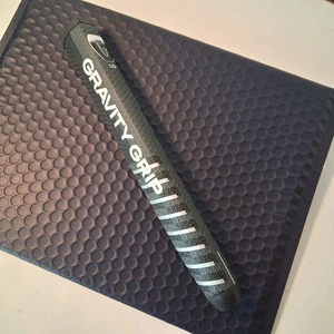 Gravity Grip 1.0 Putter Golf Club Grip - Picture 1 of 6