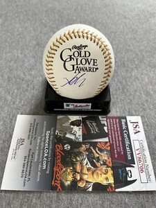 ST. LOUIS CARDINALS- KOLTEN WONG SIGNED RAWLINGS GOLD GLOVE BASEBALL JSA VV86706 - Picture 1 of 2