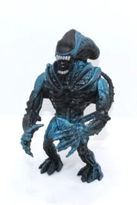 Figura de acción alienígena 1992 Kenner Gorilla con brazos móviles negro azul alienígenas - Imagen 1 de 6