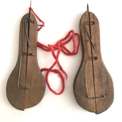 Set Of 2 Wooden & Metal RUG HOOKING NEEDLE TOOL Shuttle Punch Sliding Vintage - Image 1 of 4