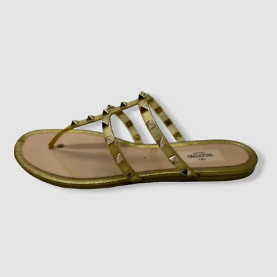 $425 Valentino Garavani Mujer Dorado Rockstud Tanga Sin Cordones Sandalia Zapatos Talla 41 Foto 1 de 4