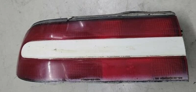 Conjunto de luz trasera izquierda para conductor Mitsubishi Eclipse 92-94 OEM  Foto 1 de 4