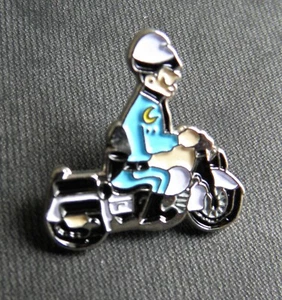 PIN DE SOLAPA NOVEDAD DE PATRULLA DE MOTOCICLETA POLICÍA CHIPS DE CARRETERA INSIGNIA 3/4 PULGADAS - Imagen 1 de 2