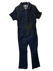 Tuta Forever 21+ denim scuro pezzo unico con maniche corte e cerniera anteriore taglia - Foto 1 di 9
