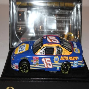 MICHAEL WALTRIP 2001 ELITE #15 DAYTONA 500 RACE WIN NAPA CHEVY /2,800 MADE XRARE - Picture 1 of 10