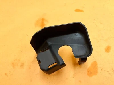 13-17 AUDI Q5 ПЕРЕДНИЙ ЛЕВЫЙ СО СТОРОНЫ ВОДИТЕЛЯ ЛОБОВОЕ СТЕКЛО ОМЫВАТЕЛЯ ВОДЫ ДЕФЛЕКТОР КРЫШКА OEM - Изображение 1 из 3