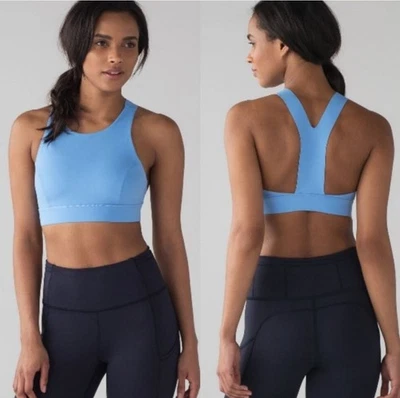 Sujetador Lululemon Fast Free Talla 4 en Azul Claro Acolchado Usado en Excelente Condición Foto 1 de 4