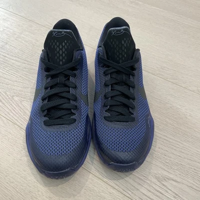 Nike Kobe 10 Blackout 2014 Boys 5Y Purple Black Basketball Shoes 726067-005 USED - Image 1 of 4